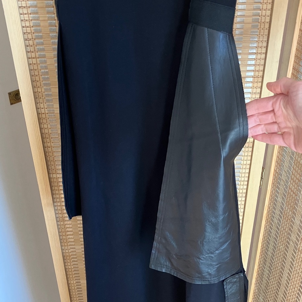 Aakasha knit and real leather dress - Picture 8 of 11